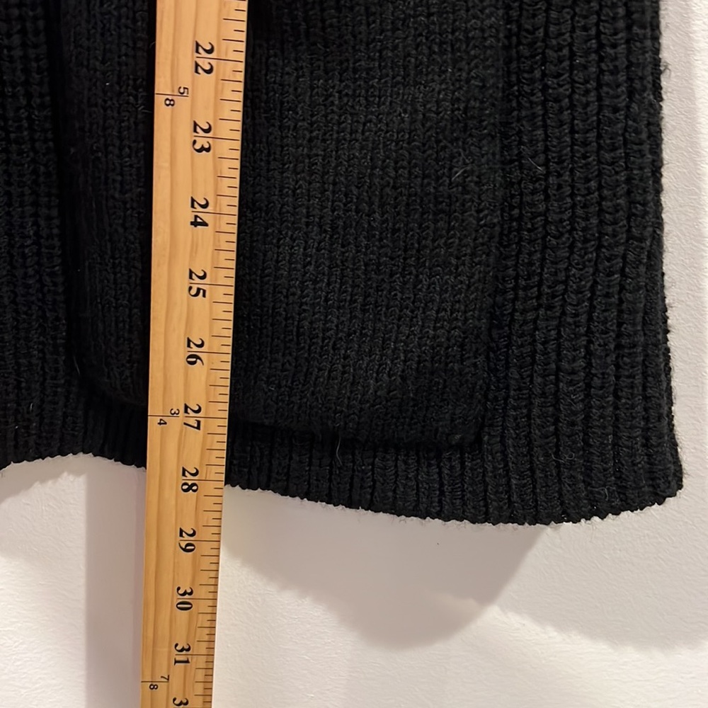 Ann Taylor Women’s Black Knit Sweater Poncho size small - Picture 7 of 9